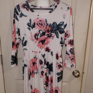 Floral quarter sleeve maxi dress